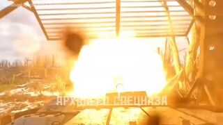 Russian tank takes DIRECT HIT from Ukrainian forces in POV footage
