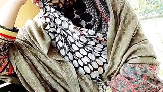 Waqat nikal k baat karna