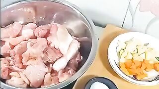 STOP GORENG AYAM DENGAN CARA YANG SALAH BEGINI CARA GORENG AYAM YANG BENAR