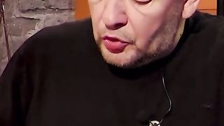 ЗА ЕДИН ЛИДЕР НА ПАРТИЯ