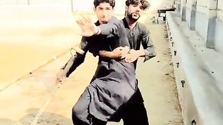 NAWAZ SHARIF AND TRUMP SAME IN PUBLIC ACTION.