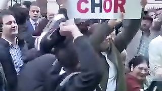 Imran Khan b chor ha