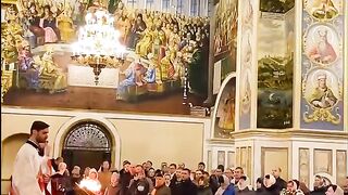 В УСПЕНСКАТА ЛАВРА ВЕЧЕ СЕ СЛУЖИ НА УКРАИНСКИ