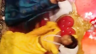 2 little girl dance on the floor ???????????????????????? Nach mare rani nach