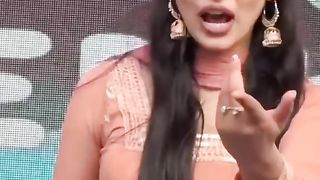 Punjabi cute girl dance