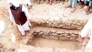 وفاقی مذہبی امور مفتی عبدالشکور شہید کی آخری رسومات