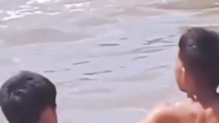 Tente não rir, se você rir, me segue!