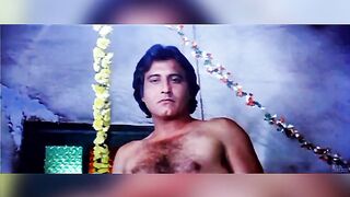 Madhuri dixit and Vinod Khanna lips kisses scene