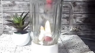 Restaurant Style strawberry shake recipe