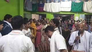 হরিনামের আনন্দে মাতোহারা ভক্তবৃন্দ