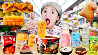 Korean Convenience Store Food Mukbang 편의점 야외먹방???? 신라면 제페토 미피떡볶이 치킨 EATING SHOW