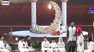 Warisha ki beautiful awaz ones more
