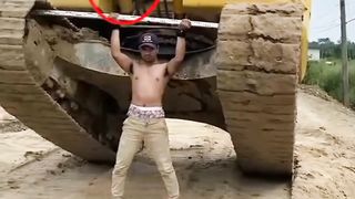 Power of man,, mechine ko utha lia