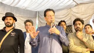 علی امین گنڈا پور کے بال کاٹنے والوں کو عمران خان کا