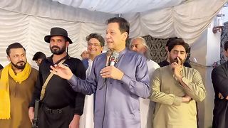 بزدل آدمی لیڈر نہیں بن سکتا" | Public News | Breaking News | Imran Khan Speech