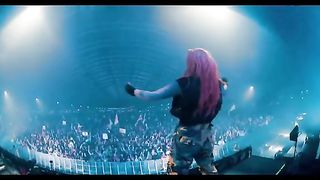 This is the craziest crowd reaction