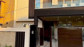 4.5 cror ka ghar