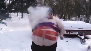 Un homme feu d'artifice