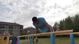 ВОРКАУТ ТРЕНИРОВКА НА УЛИЦЕ