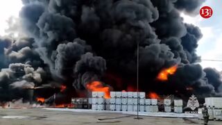 Strong blaze that started in an enterprise in Russia
