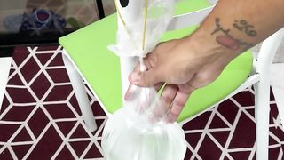 Il a mis un sac d'eau dans sa maison et a été surpris de ce qui s'est passé