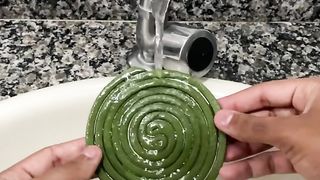 J'ai mis la moustiquaire dans l'eau et regarde ce qui s'est passé