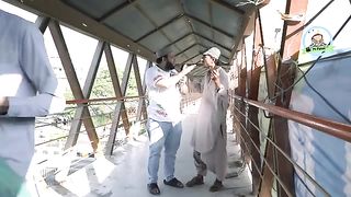 _Kya_Haal_Ho_Gaya_Ghareeb_Ka_