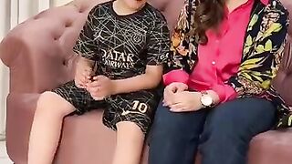 Yaar Larka Bahut Taiz Nikla Maan Ko Chup Kardeya