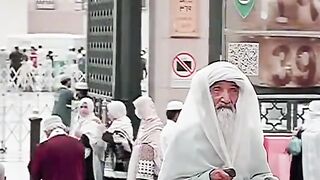 Same shakal  sahba kram in masjid nabvi in Saudi Arabia