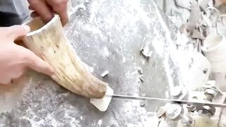 Watch how to make combs using horn