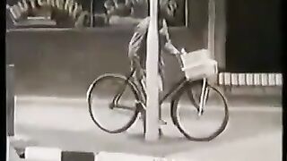 cycle walay kay sath kiya hoa