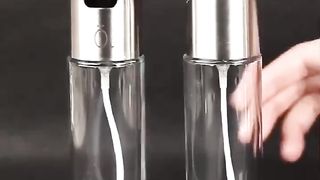 Oil spray bottle