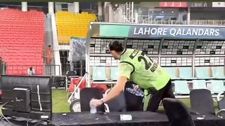 David Wiese great work after match cleaning viral video
