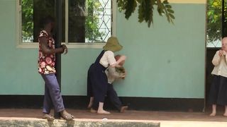 میں ایک ڈائن ڈاکٹر کے ساتھ ایک شیطان کو نکالنا