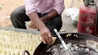 Famous Indian Samosa