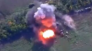 Ukrainian SSO showing HIMARS or M270 MLRS strikes on a Russian column