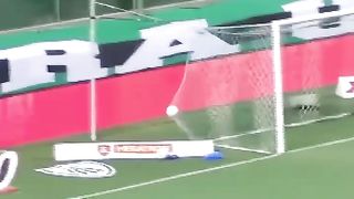 Futbol comediya????????????????????????????