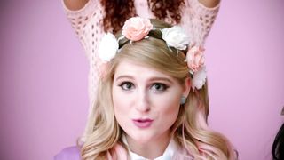 Meghan Trainor - All About That Bass (Official Video)