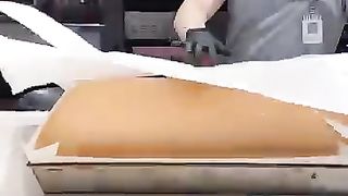 Original Jiggly Cake Cutting
