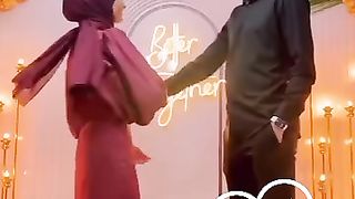 Sen uchun butun dunyosidan kechib keladi