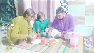 funny-ramzan funny video-ramzan funny videos-ramzan ki funny videos - ramzan-ramadan-ramazan-ramzan jembiev-ramzan kadyrov-geldi ramazan-