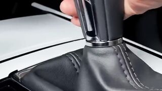 Look at the gear lever and guess