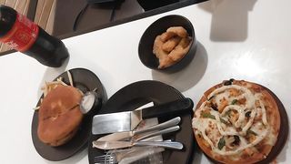 Alkaif special pizaaaa