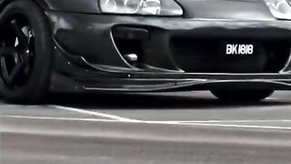 car vid