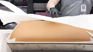 Original Jiggly Cake Cutting #shortsvideo