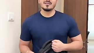 Yaar Tum Kuch Bhee Bolo Gay Aor Bass