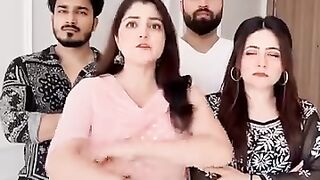 Jub Yeah Char Log Khush Hain To Kisy Aor ko Keya