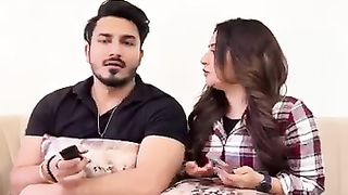Akhir Chahti Keya Ho Bataona Apna Iraadah