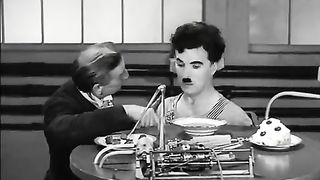 Tiempos Modernos - La maquina de comer