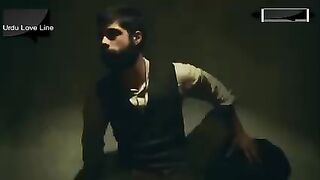 Qayamat se pebble super hit video song.